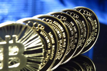 MONETIZING BITCOIN - THE TECHNOLOGY BEHIND BITCOIN AND ITS USES 40