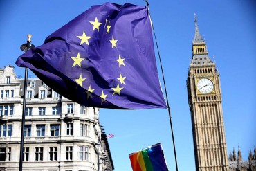 Pound falls on Brexit stage fright and BoE Decision 2