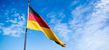 Negative Interest Rates Make the Turmoil in Germany