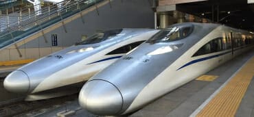 Beijing-Shanghai High-Speed Railway Co that plans IPO